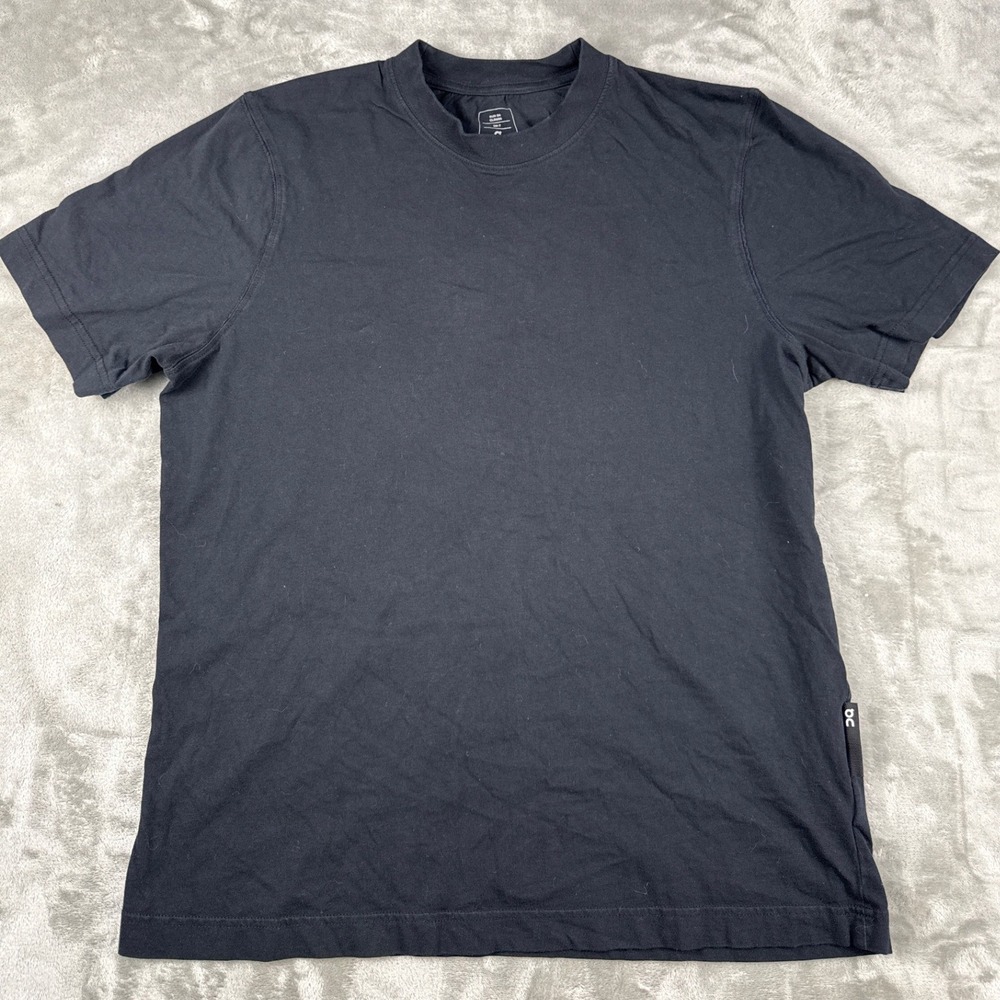 On Running On-T Mens Large Black Short Sleeve Athletic Crew Neck T-Shirt